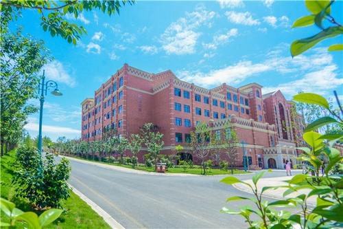 四川省内设立有纤维材料制作工艺技术专业的中专职业学校