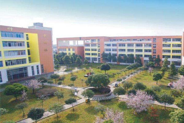 2022年广州初中生上电子商务学校好吗？